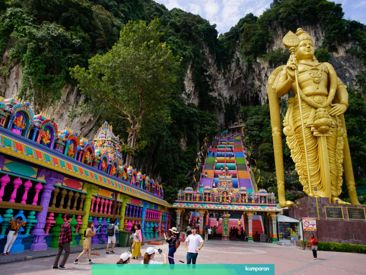 Menengok Indahnya Tangga Warna Warni Batu Caves Yang Picu