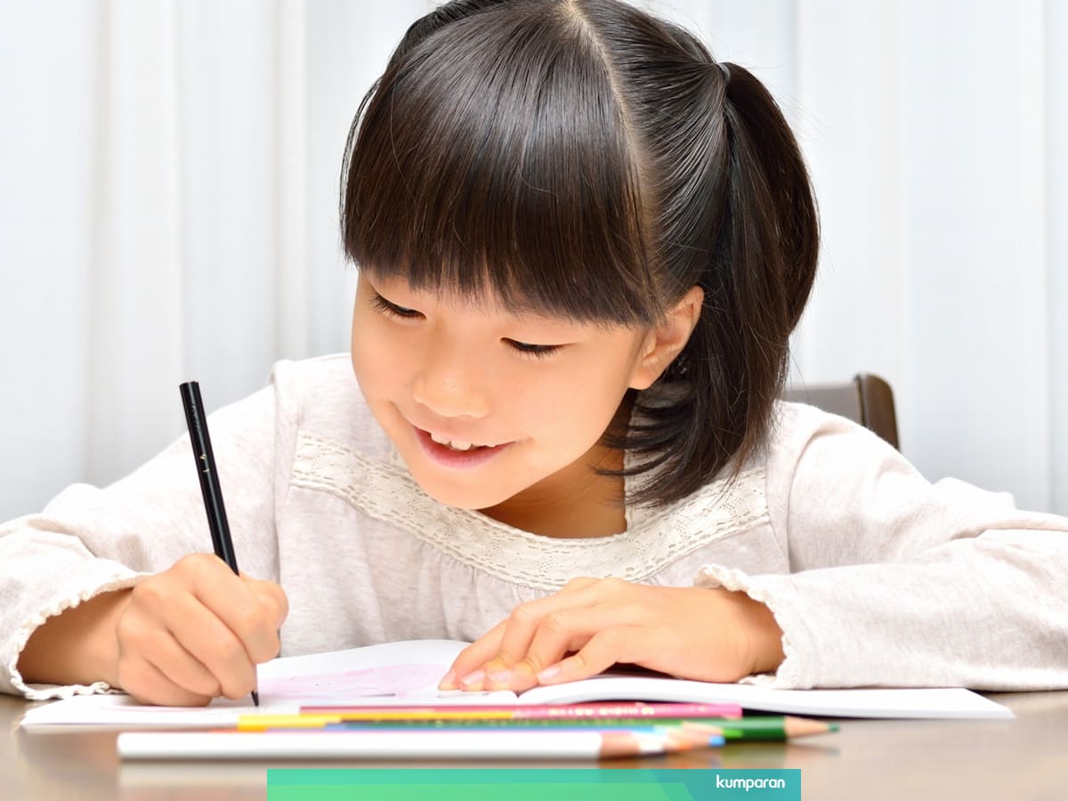 Ingin Anak Anda Punya Tulisan Tangan Yang Bagus Begini Caranya Kumparan Com