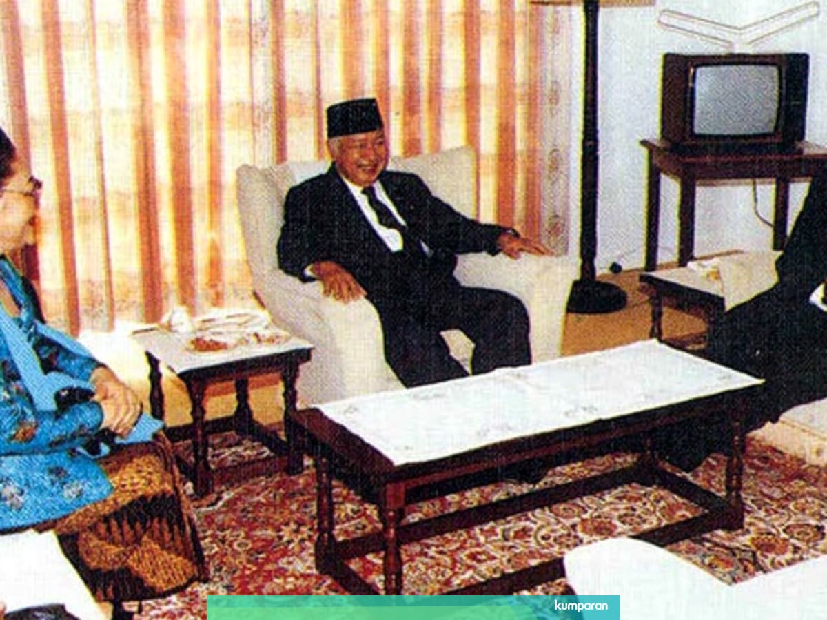 Antara Mugabe Dan Soeharto Diktator Tiga Dekade Kumparan Com