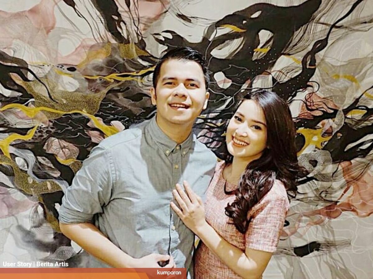 Tak Pandang Usia Ini 7 Potret Romantis Handika Pratama Dan Kekasih Kumparan Com