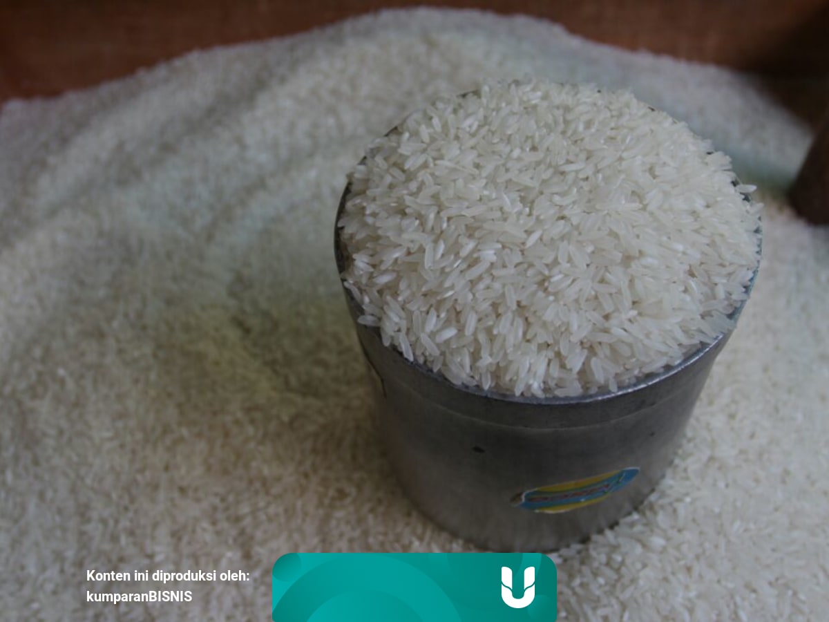Harga Beras Medium Dan Premium Di Pasar Ciang Berangsur Turun Kumparan 
