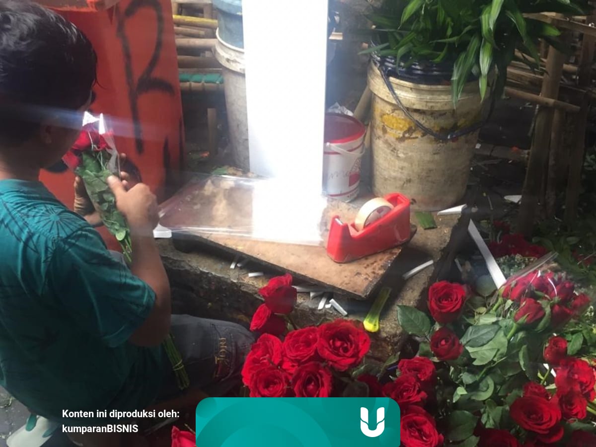 Lesunya Penjualan Bunga Di Pasar Kembang Cikini Saat Valentine Kumparan Com