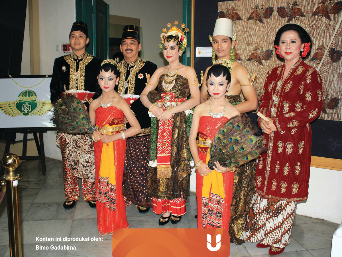 Gilang Gemilang Kemewahan Batik Keraton Kumparan Com