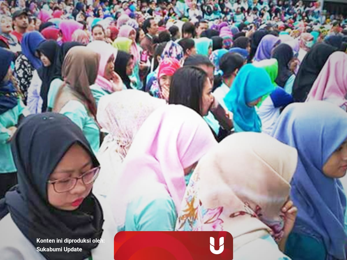 Sepi Order Gaji Karyawan Garmen Di Cicantayan Kabupaten Sukabumi Terpaksa Ditunggak Kumparan Com