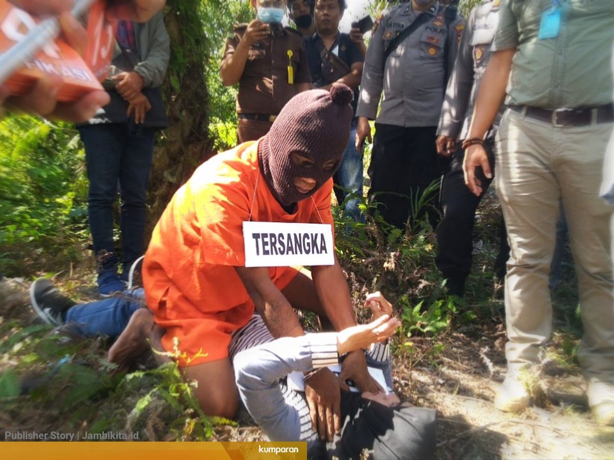 Arti Kata Bungul Dalam Kamus Banjar Indonesia Terjemahan Dari Bahasa Banjar Ke Bahasa Indonesia Kamus Lengkap Online Semua Bahasa