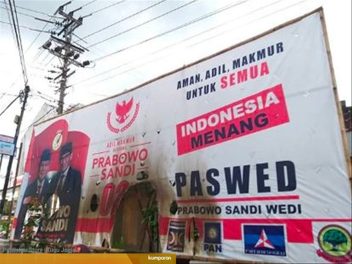 Baliho Prabowo Sandi Di Klaten Dibakar Saat Paslon Lain Kampanye Kumparan Com