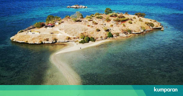 Berjalan Membelah Laut Di Pantai Lariti Bima Ntb Kumparan Com