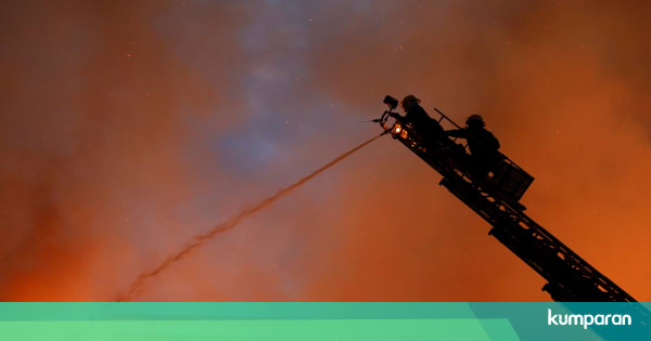 Kebakaran Landa Sebuah Bengkel  di  Kuningan Jakarta  