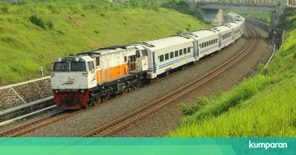 KAI Siapkan 30 Kereta Khusus Masa Angkutan Natal dan Tahun Baru - kumparan.com - kumparan.com