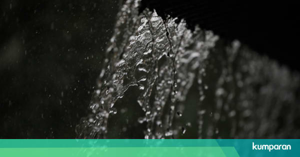 Hujan Deras Guyur Jakarta, BMKG Perkirakan hingga 19.30 ...