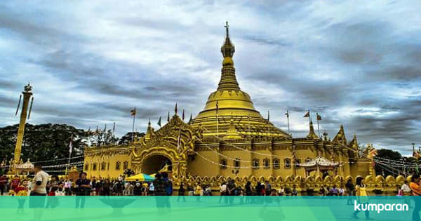 Pesona Pagoda Tertinggi Di Indonesia Di Taman Alam Lumbini