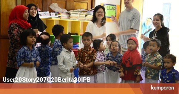 Delapan Mahasiswa Asing Ajari Anak TK Pilah Sampah di IPB Delapan Mahasiswa Asing Ajari Anak TK Pilah Sampah di IPB
