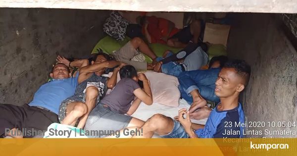 9 Pemudik asal Riau Ketahuan Bersembunyi dalam Bak  Truk  di 