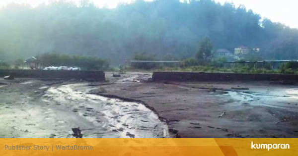 Desa dan Danau Ranu Pani di Lumajang Banjir Lumpur akibat Hujan Deras  kumparan.com