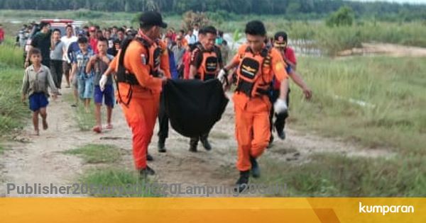 eksposisi kejadian 10 1 32 Orang yang Lompat ke Sungai di Lampung Tengah Ditemukan eksposisi kejadian 10 1 32 Orang yang Lompat ke Sungai di Lampung Tengah Ditemukan